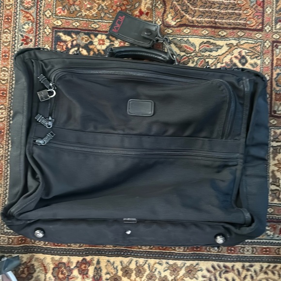 Tumi Alpha Bi-Fold Garment Travel Bag Luggage Ballistic Nylon Suit Bag 22134DH